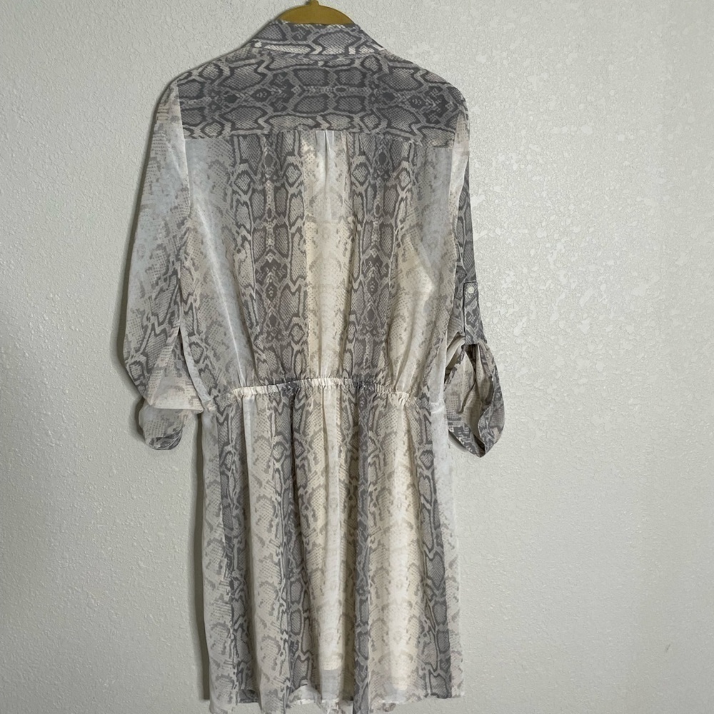 Old Navy Reptile Print Nude Gray Shirt Dress Small Tie Waist - Picture 5 of 6